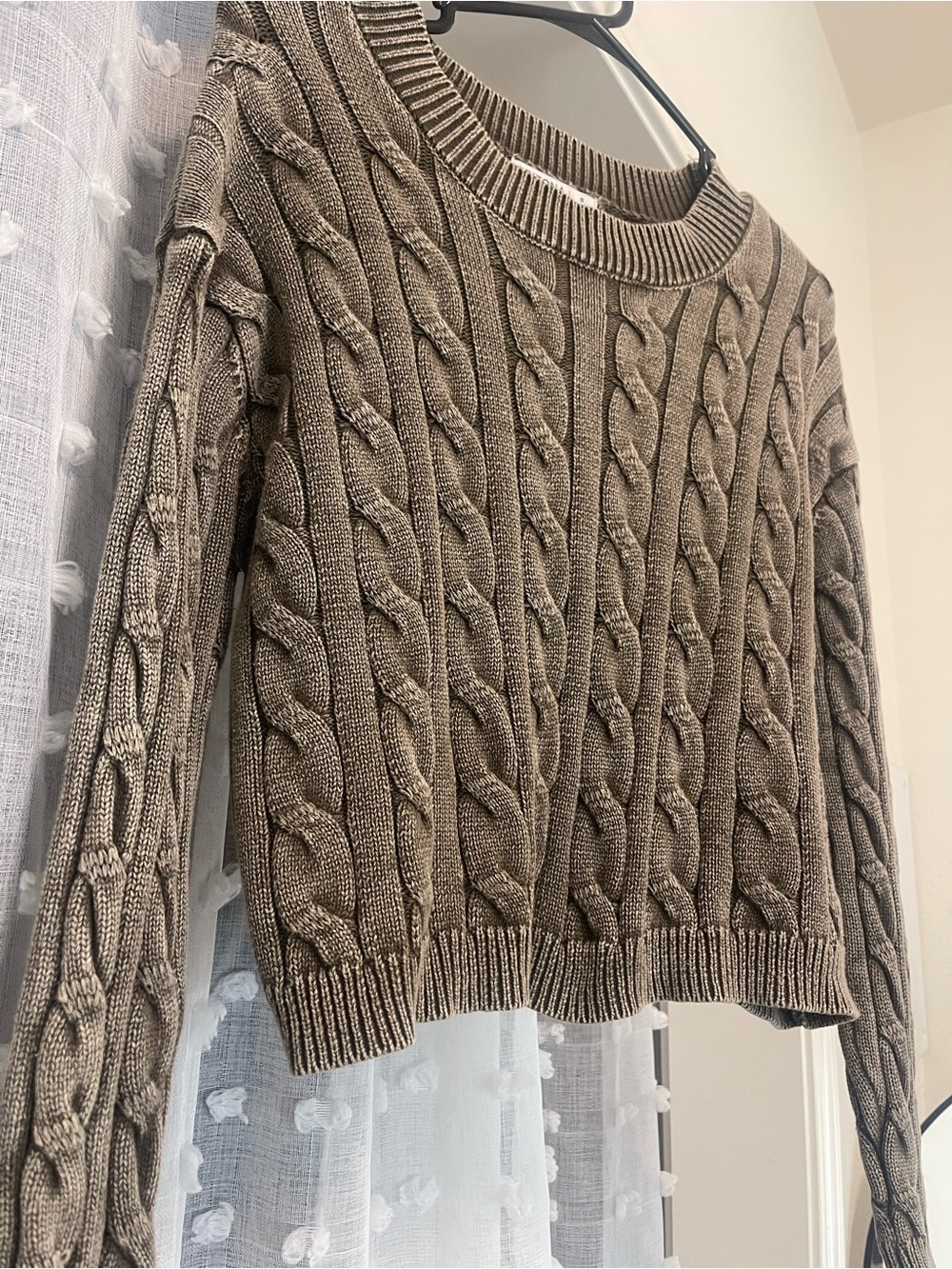 Arizona Jean Company Olive Green Cable Knit Cropped Sweater - Picture 1 of 4